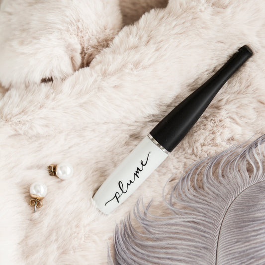 Meet Plume: The Best Natural Eyelash Growth Serum