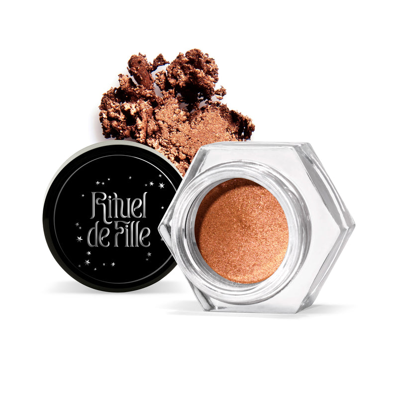 Rituel de Fille Ash and Ember Eye Soot, Love Spell