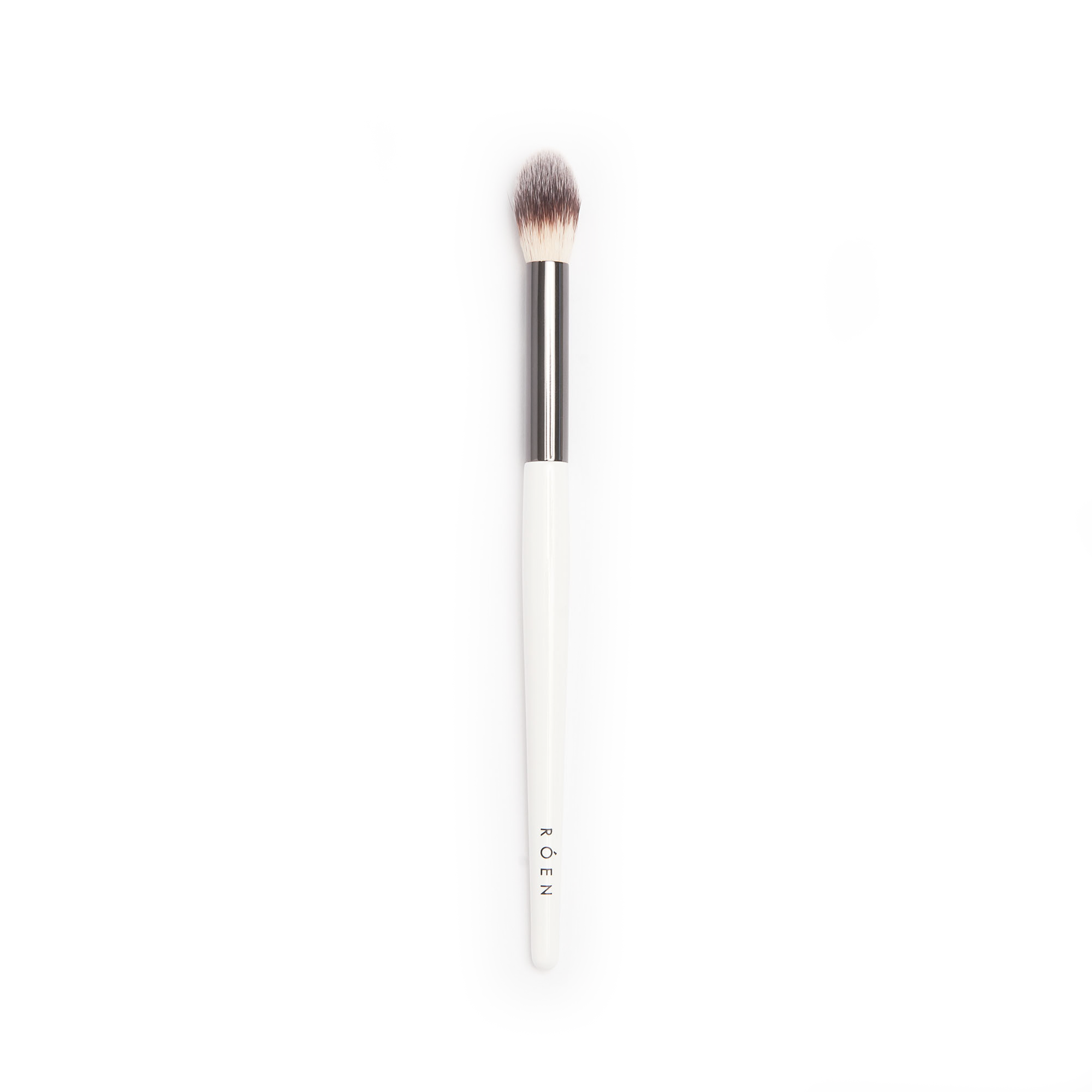 RÓEN Beauty Blend + Crease Brush at Socialite Beauty Canada