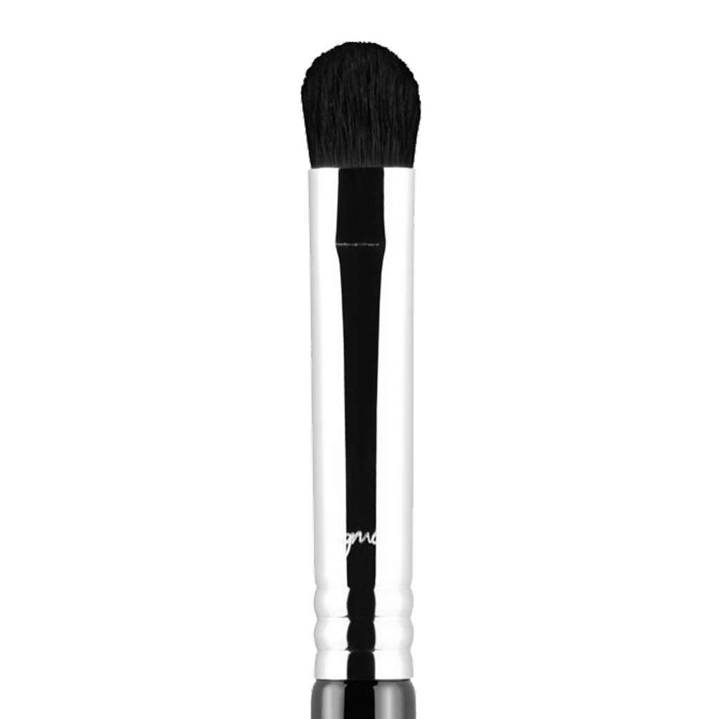 Sigma® Beauty E32 Exact Blend™ Brush at Socialite Beauty Canada