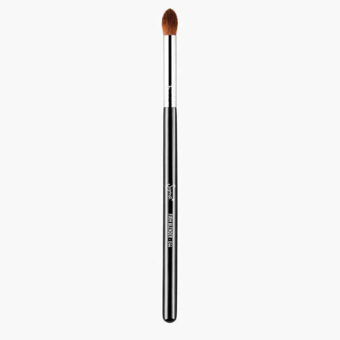 Sigma® Beauty E44 Firm Blender Brush at Socialite Beauty Canada