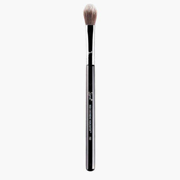 Sigma® Beauty F03 High Cheekbone Highlighter™ Brush at Socialite Beauty Canada
